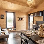 Camping L'orangeraie 2*